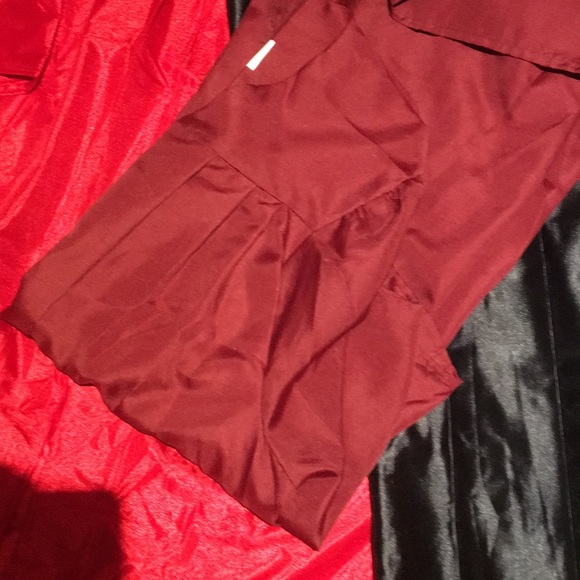 Graduation gown bundle - Picture 4 of 6